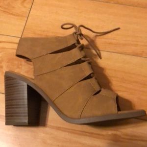 Women's 7.5 Quince Lace-up Sandal